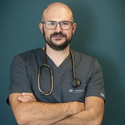 lek. Jacek Pełka, Neurolog
